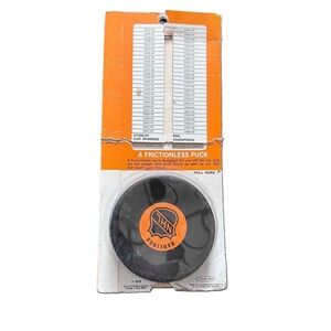 1970 Vintage NHL Rawlings Black Frictionless Hockey Puck Size Standard